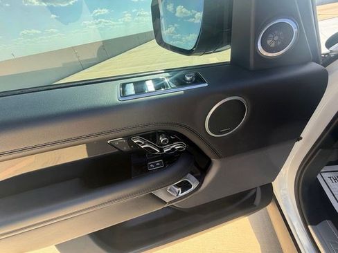 Used 2020 Land Rover Range Rover HSE AWD/4WD image 11