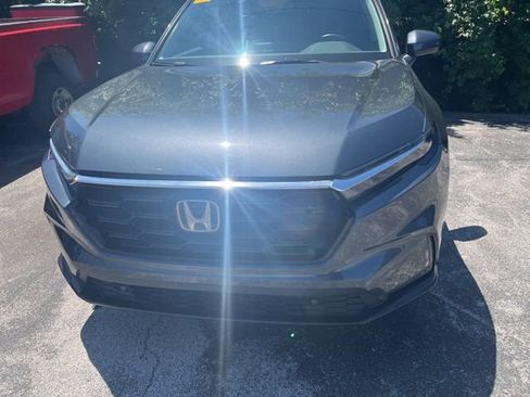 Used 2023 Honda CR-V EX-L image 3