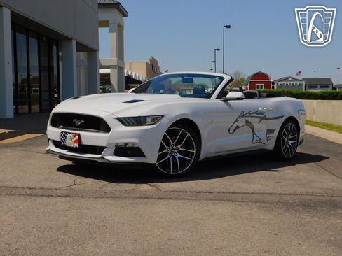 Used 2015 Ford Mustang GT Premium w/ Equipment Group 401A image 7