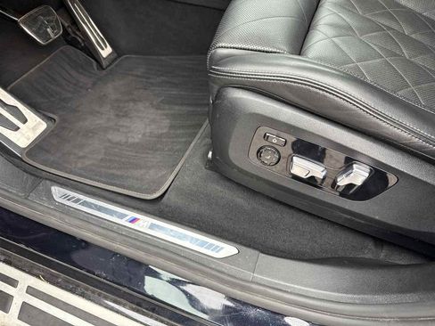 Used 2023 BMW X7 xDrive40i w/ Executive Package image 14