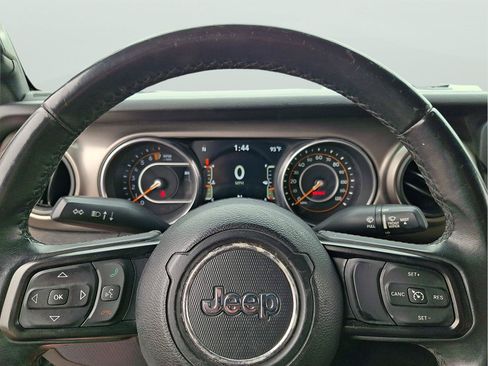 Used 2018 Jeep Wrangler Unlimited Sport S AWD/4WD image 17