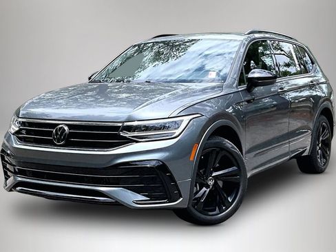 Used 2024 Volkswagen Tiguan SE R-Line FWD image 1