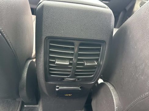 Used 2018 Ford Escape Titanium w/ Ford Safe & Smart Package AWD/4WD image 24