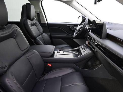New 2026 Lincoln Aviator Reserve AWD/4WD image 16