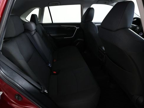 Used 2022 Toyota RAV4 LE FWD image 11
