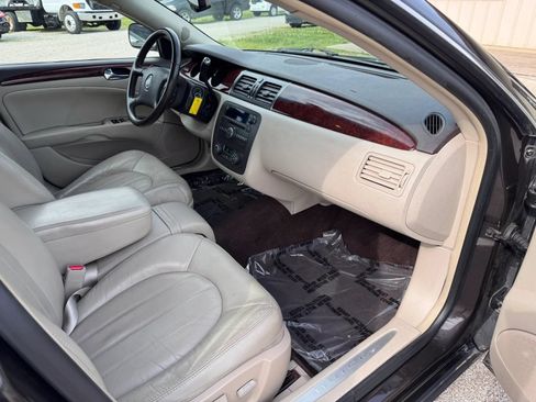 Used 2008 Buick Lucerne CXL w/ Chrome Appearance Package FWD image 20