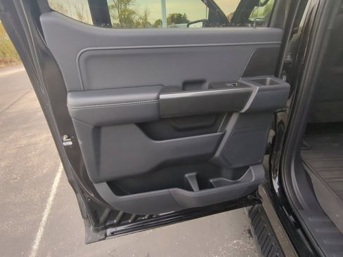 Used 2022 Ford F150 XLT w/ Equipment Group 302A High image 13