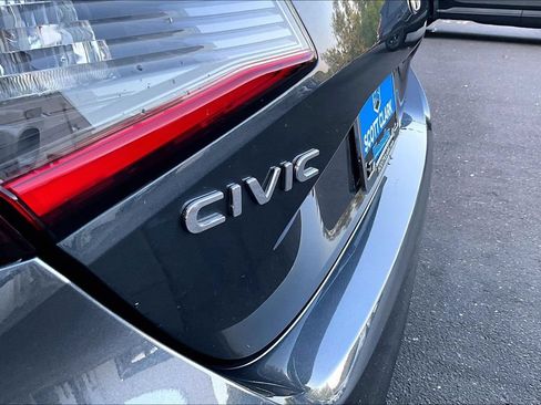 Used 2024 Honda Civic EX-L image 25