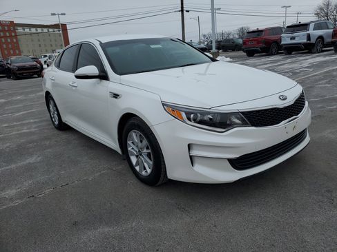Used 2016 Kia Optima LX image 4