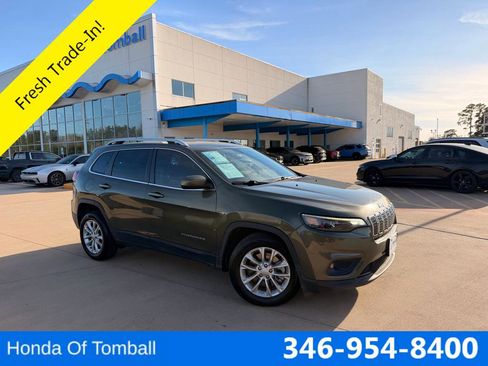 Used 2019 Jeep Cherokee Latitude w/ Popular Appearance Group image 1