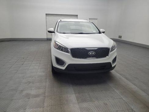 Used 2018 Kia Sorento LX image 14