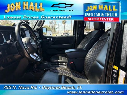 Used 2021 Jeep Gladiator Overland AWD/4WD image 19