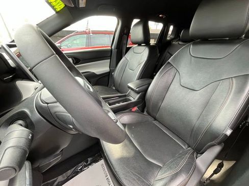 Used 2023 Jeep Compass Limited AWD/4WD image 18