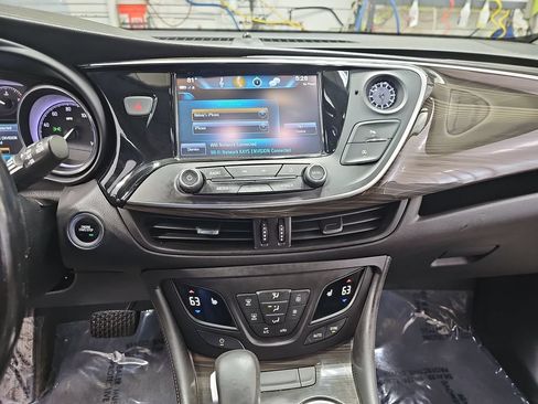 Used 2020 Buick Envision Essence FWD image 25