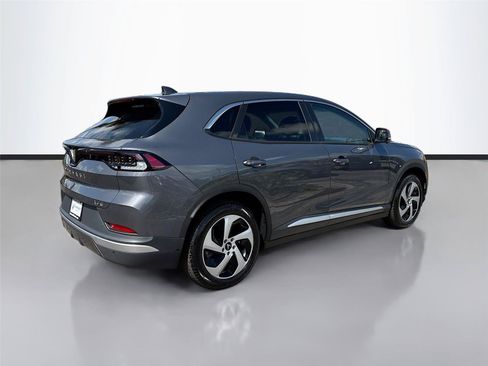 New 2025 VinFast VF 8 Eco AWD/4WD image 7