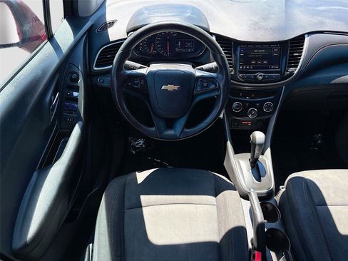 Used 2019 Chevrolet Trax LT FWD image 20