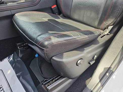 Used 2024 Dodge Durango GT RWD image 28