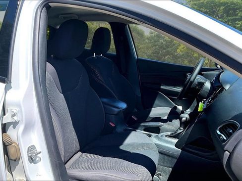Used 2015 Dodge Dart SXT FWD image 7