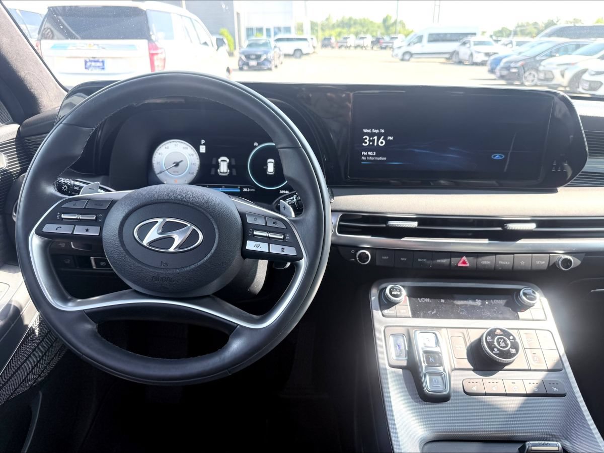 Used 2023 Hyundai Palisade Calligraphy AWD/4WD image 11
