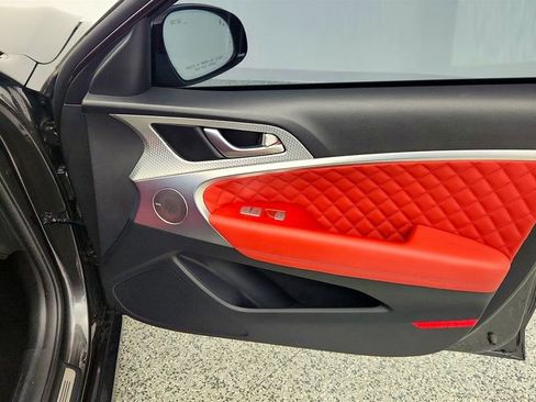 Used 2023 Genesis G70 3.3T w/ Sport Prestige Package image 27