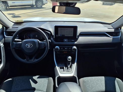 Certified 2025 Toyota RAV4 XLE FWD image 11