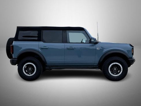Used 2022 Ford Bronco Outer Banks w/ Sasquatch Package AWD/4WD image 4