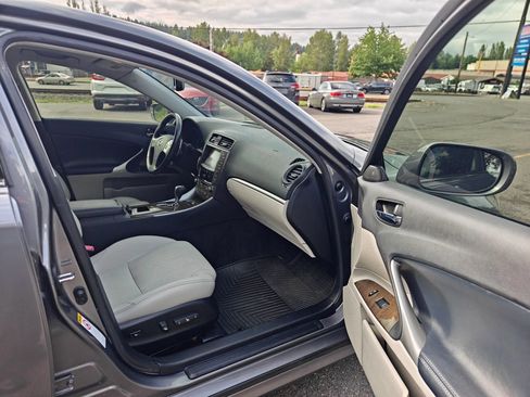 Used 2012 Lexus IS 250 w/ Premium Pkg Value Edition RWD image 23