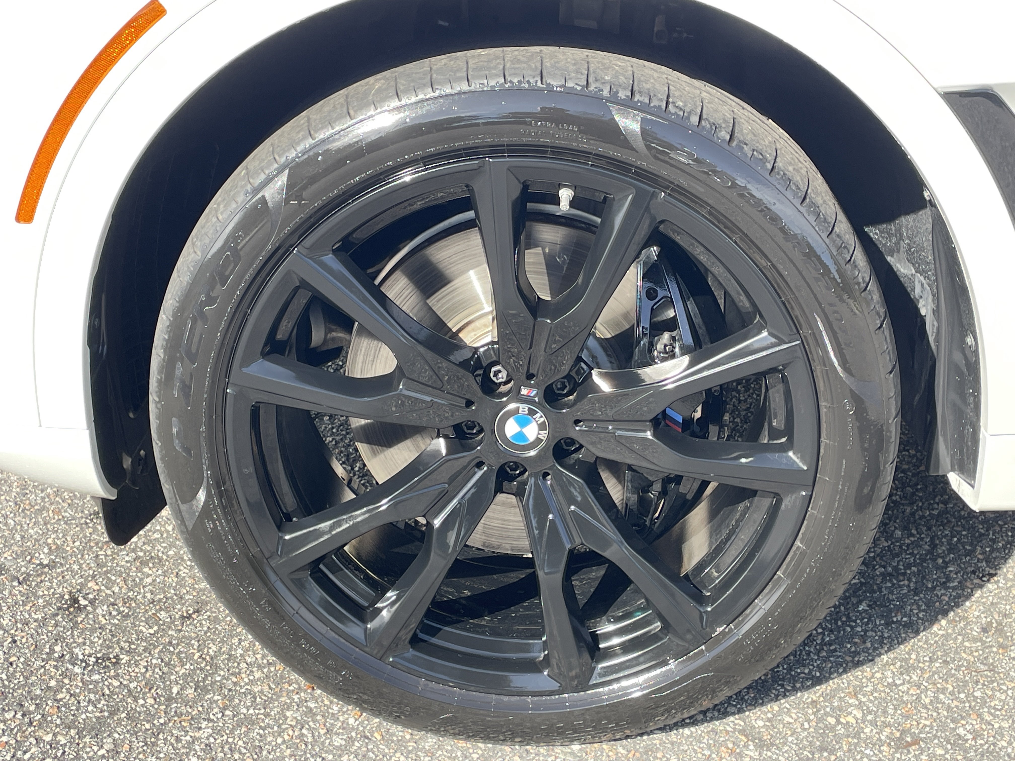 Used 2025 BMW X7 xDrive40i w/ M Sport Package AWD/4WD image 37