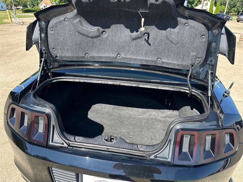 Used 2013 Ford Mustang GT Premium w/ GT Coupe Accessory Pkg 5 RWD image 12