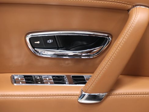 Used 2014 Bentley Flying Spur W12 AWD/4WD image 12