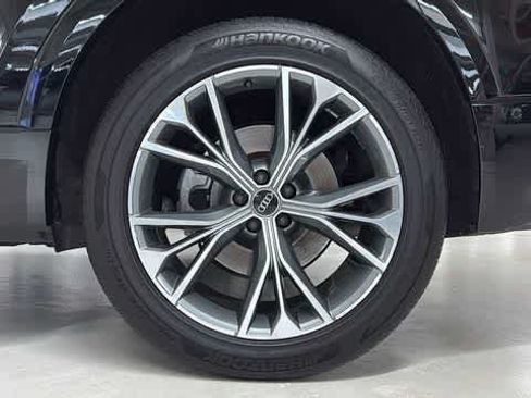 Used 2021 Audi Q8 Premium w/ Black Optic Package AWD/4WD image 11