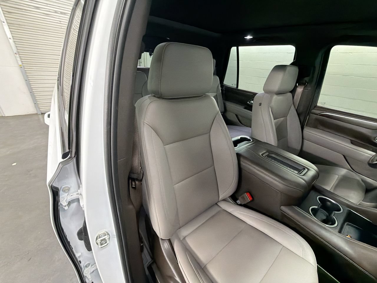 Used 2024 Chevrolet Tahoe Z71 w/ Luxury Package AWD/4WD image 28