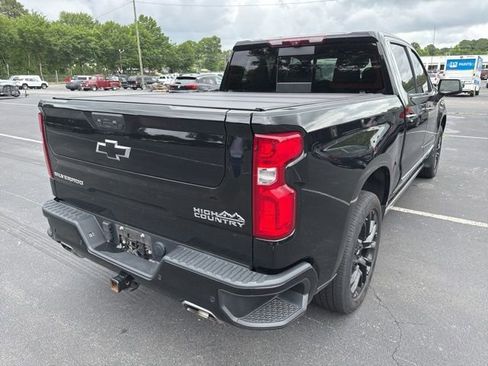 Used 2023 Chevrolet Silverado 1500 High Country w/ Technology Package AWD/4WD image 5