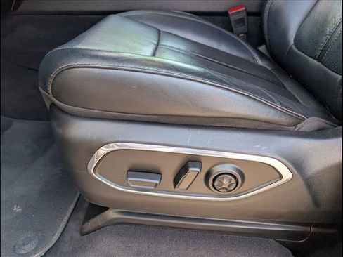 Used 2023 Jeep Wagoneer 4WD image 10