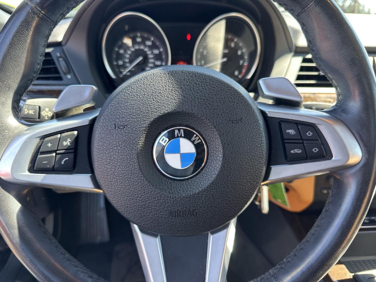 Used 2011 BMW Z4 sDrive30i RWD image 19