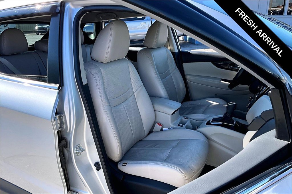 Used 2020 Nissan Rogue Sport SV w/ All-Weather Package FWD image 27