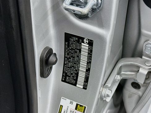 Used 2025 Toyota Corolla LE FWD image 12