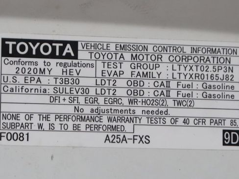 Used 2020 Toyota RAV4 XLE w/ XLE Grade Weather Package AWD/4WD image 12