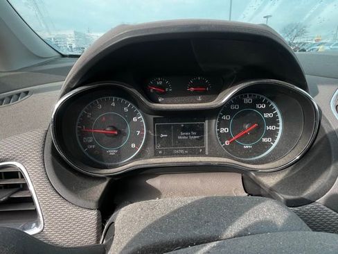 Used 2017 Chevrolet Cruze LT w/ Convenience Package image 10