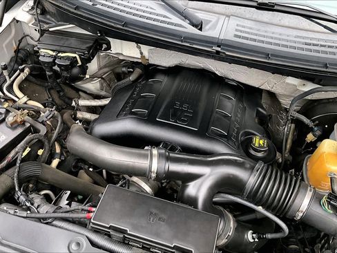 Used 2012 Ford F150 XLT w/ XLT Chrome Pkg image 31