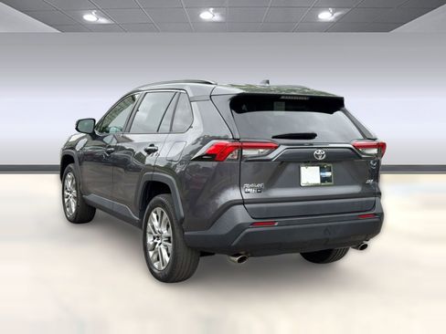 Used 2023 Toyota RAV4 XLE Premium FWD image 3