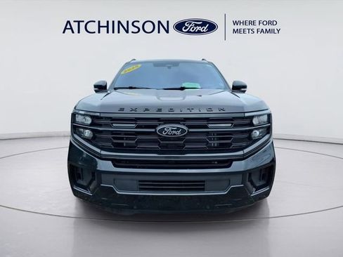 Used 2025 Ford Expedition Max Platinum w/ Stealth Appearance Package AWD/4WD image 2