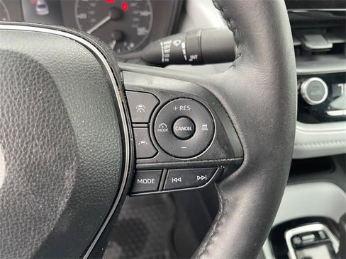 Used 2024 Toyota Corolla SE image 29