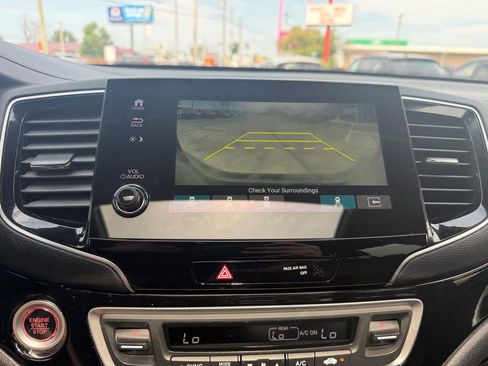 Used 2022 Honda Pilot Touring image 25