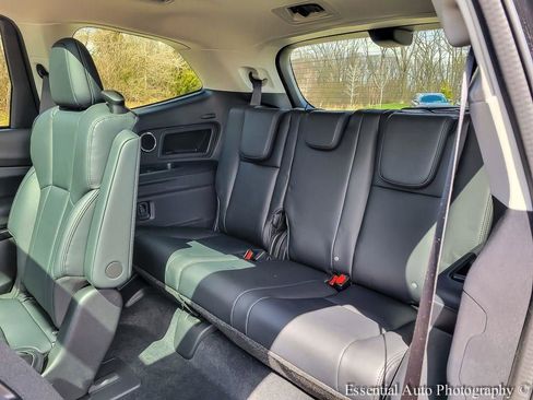 Certified 2025 Subaru Ascent Bronze Edition image 12