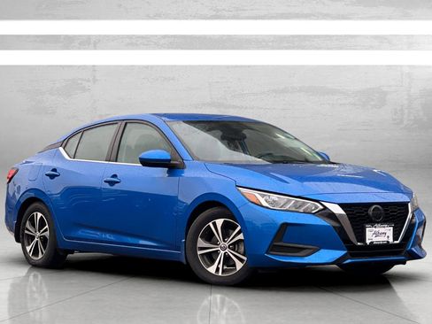 Used 2022 Nissan Sentra SV image 2