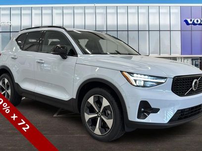 New 2026 Volvo XC40 B5 Plus w/ Protection Package Premier