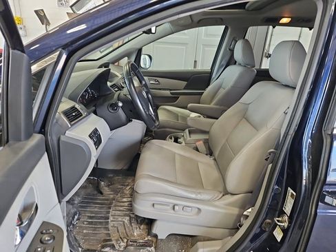 Used 2017 Honda Odyssey EX-L image 12