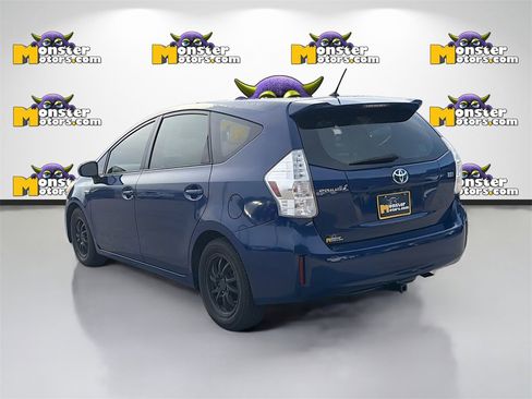Used 2012 Toyota Prius V Two image 10