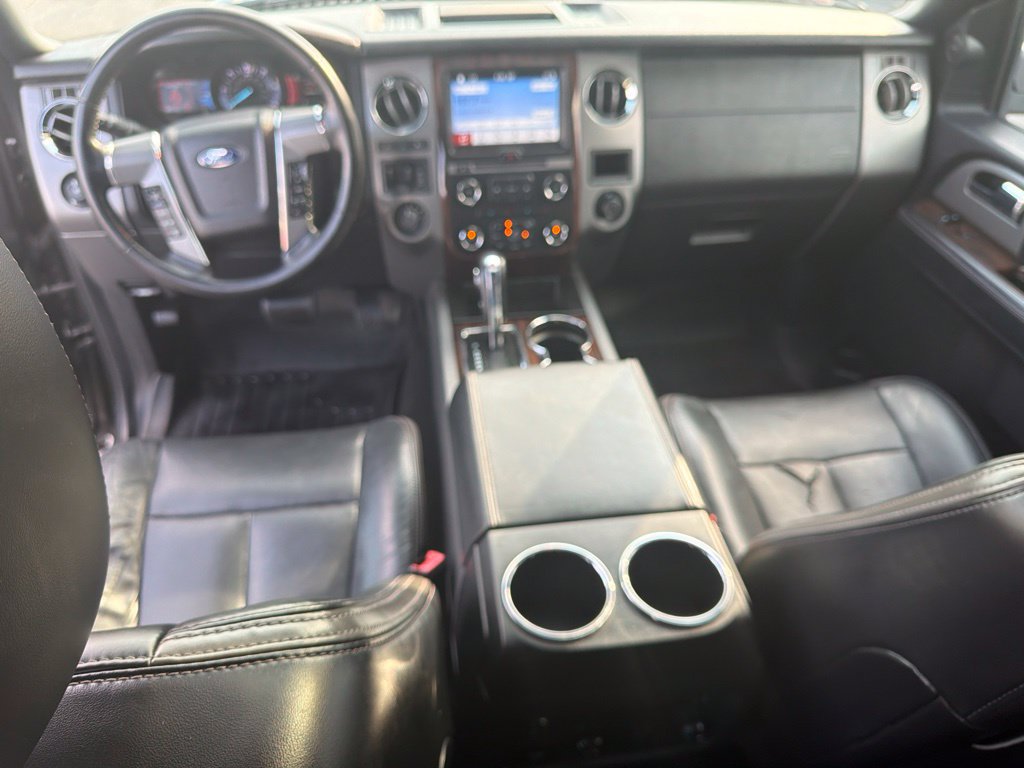 Used 2016 Ford Expedition Platinum AWD/4WD image 19